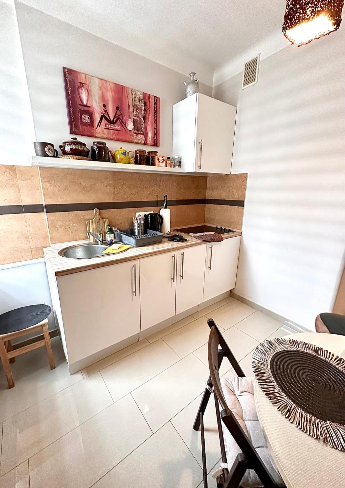 Africa Apartment Warszawa Exteriör bild